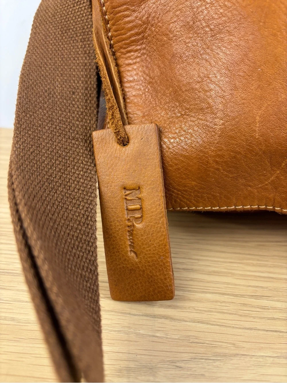 Marta Ponti Oslo Cognac Leather Messanger Shoulder Bag LIKE NEW!